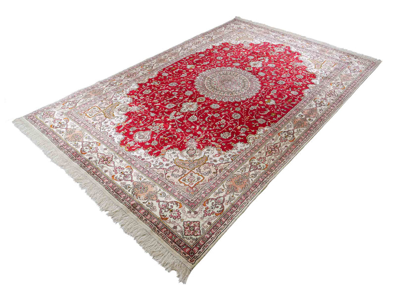 Chinese Silk Rug 278x183cm - Oriental Rug