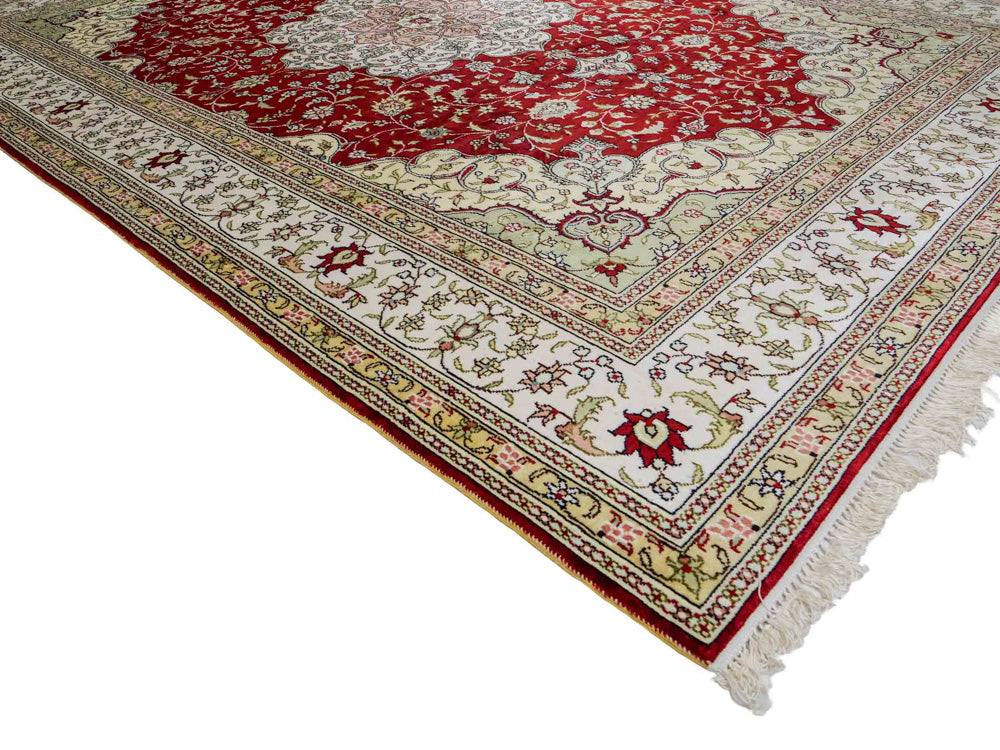 Chinese Silk Rug 272x188cm - Oriental Rug