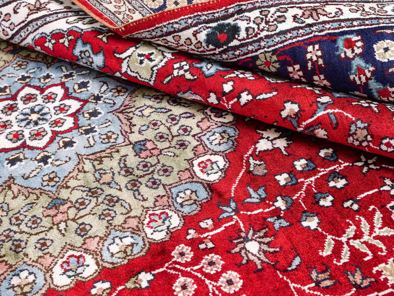 Silk Rug - Chinese Silk - 246 x 152 cm - red