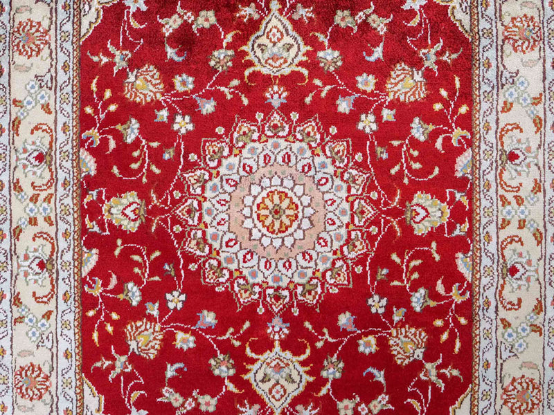 Chinese Silk Rug 120x77cm - Oriental Rug