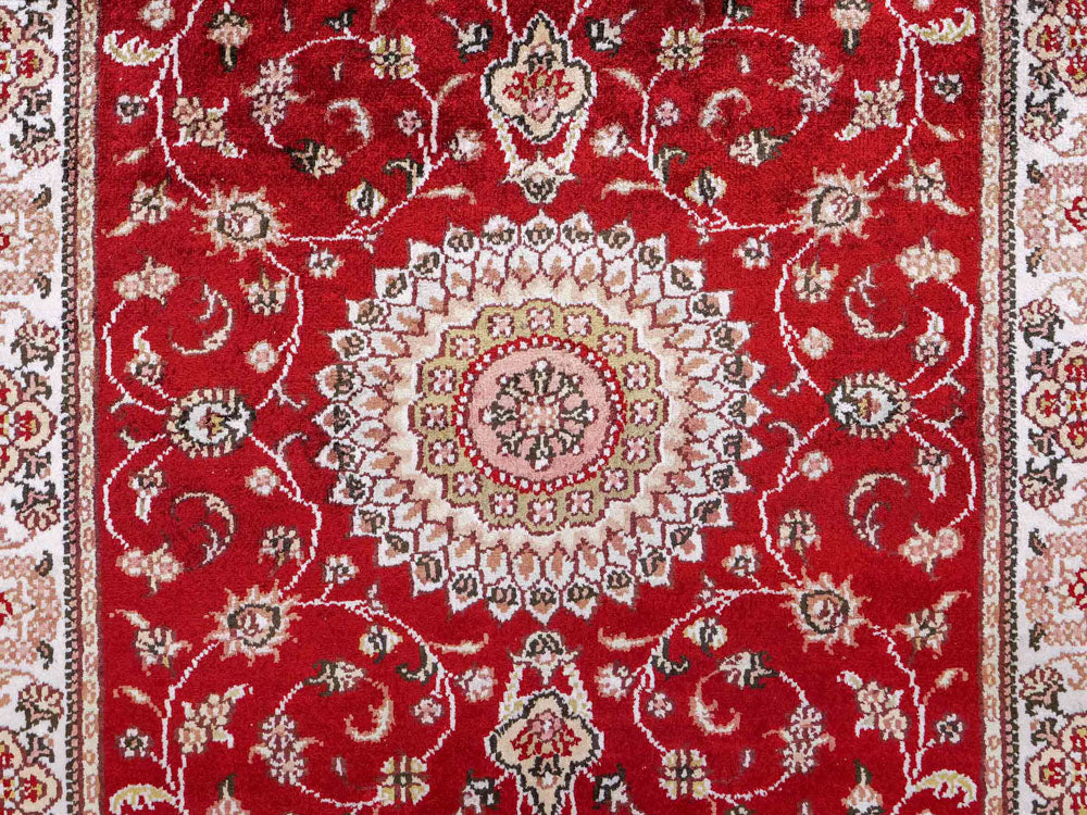 Silk Rug - Chinese Silk - 117 x 77 cm - red