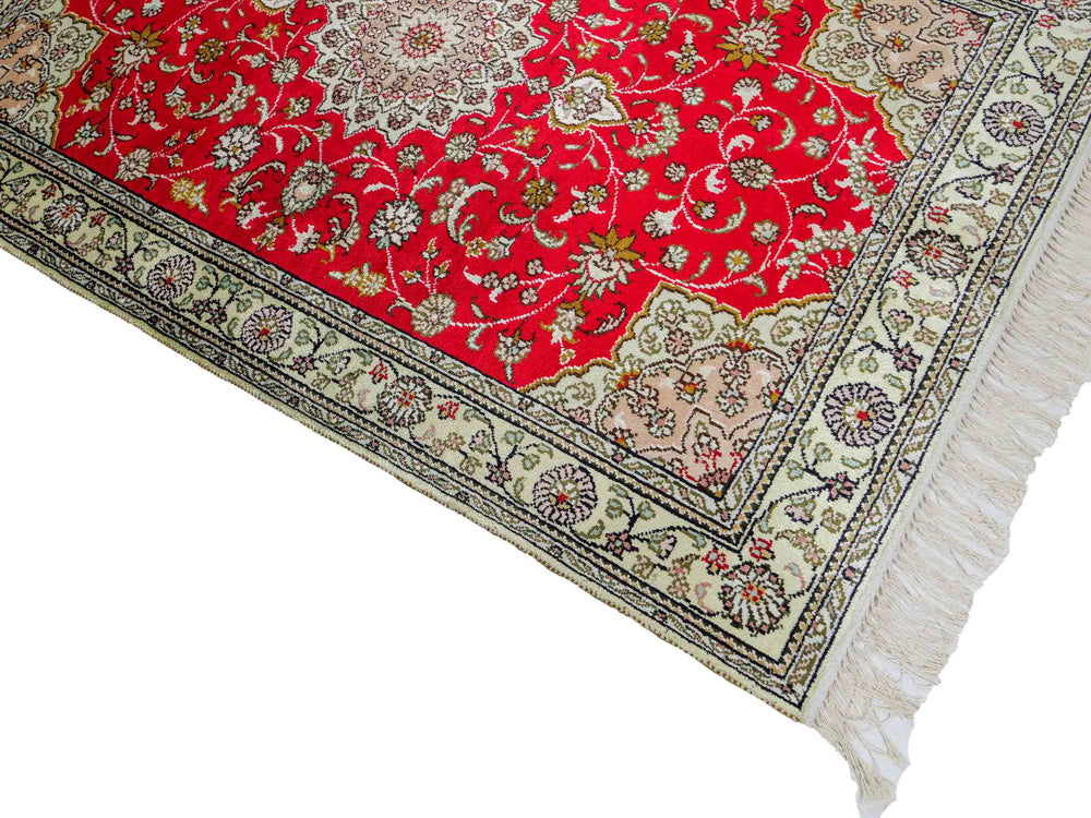 Chinese Silk Rug 122x78cm - Oriental Rug
