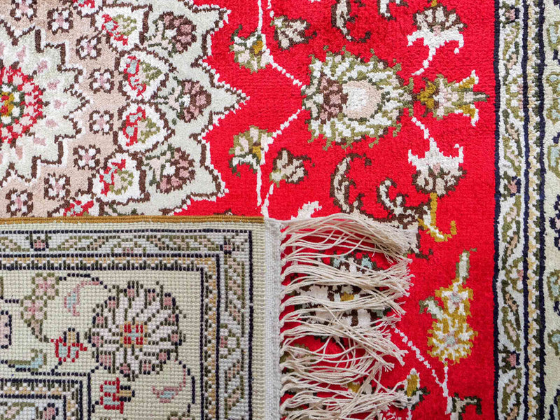 Chinese Silk Rug 122x78cm - Oriental Rug