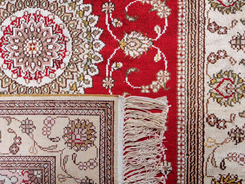 Chinese Silk Rug 122x76cm - Oriental Rug