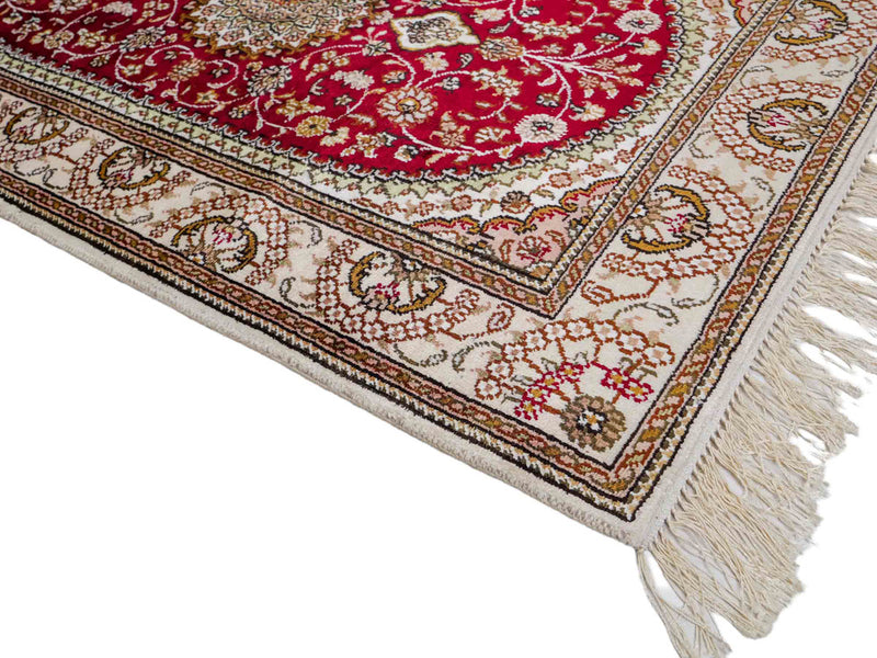 Chinese Silk Rug 122x81cm - Oriental Rug