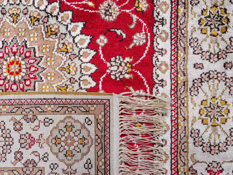 China Seide Rug 120x77cm - Oriental Rug