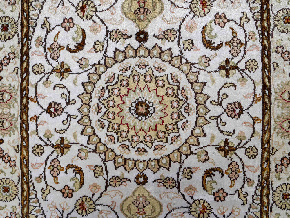 Silk Rug - Chinese Silk - 88 x 59 cm - beige
