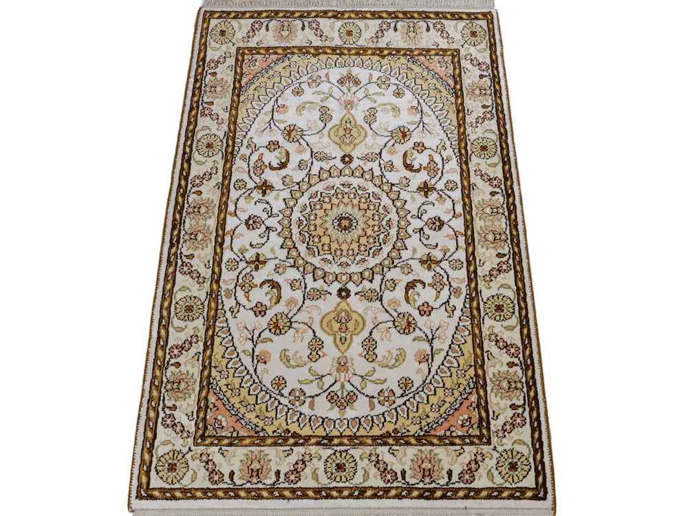 Silk Rug - Chinese Silk - 88 x 59 cm - beige