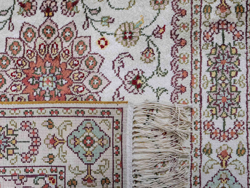 Silk Rug - Chinese Silk - 89 x 59 cm - beige