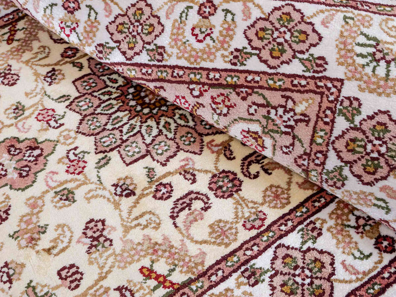 Silk Rug - Chinese Silk - 89 x 60 cm - light beige