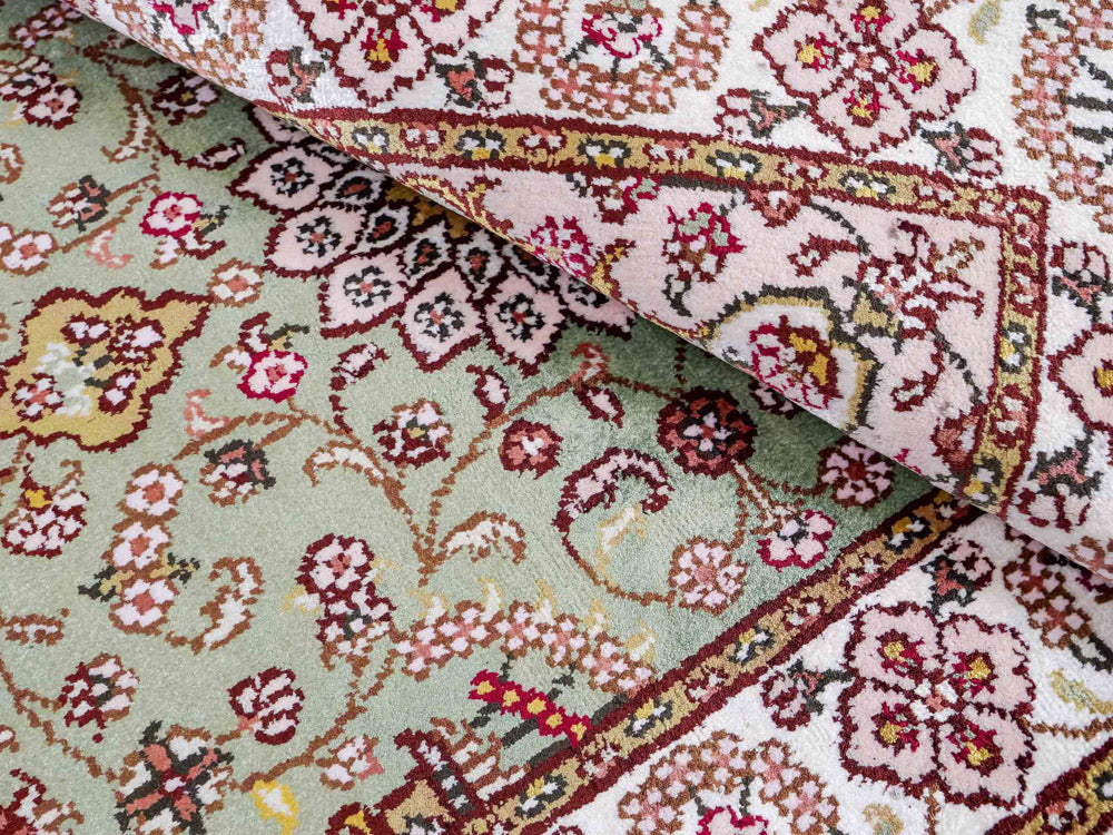 Silk Rug - Chinese Silk - 92 x 63 cm - sand