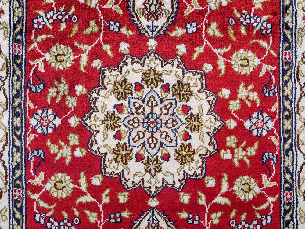 Silk Rug - Chinese Silk - 92 x 60 cm - red
