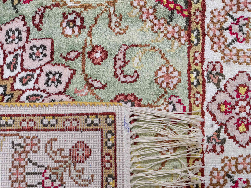 Silk Rug - Chinese Silk - 93 x 63 cm - sand