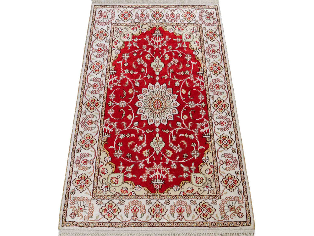 Silk Rug - Chinese Silk - 89 x 62 cm - red