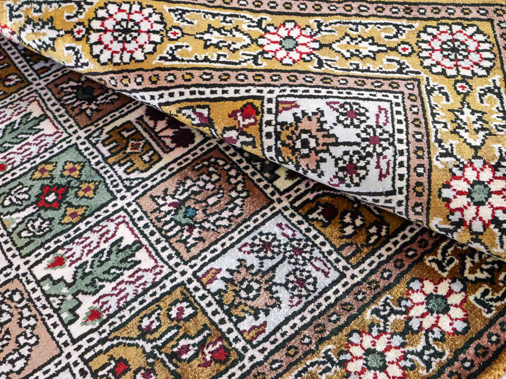 Silk Rug - Chinese Silk - 92 x 62 cm - multicolored