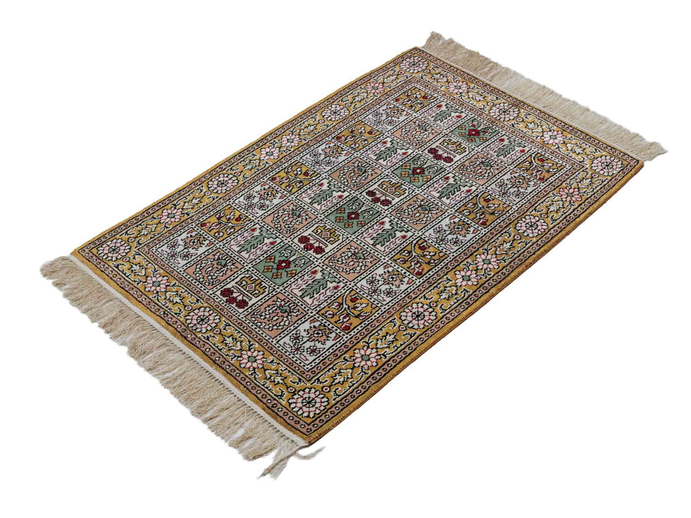 Silk Rug - Chinese Silk - 92 x 62 cm - multicolored