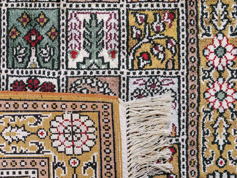 Silk Rug - Chinese Silk - 92 x 62 cm - multicolored