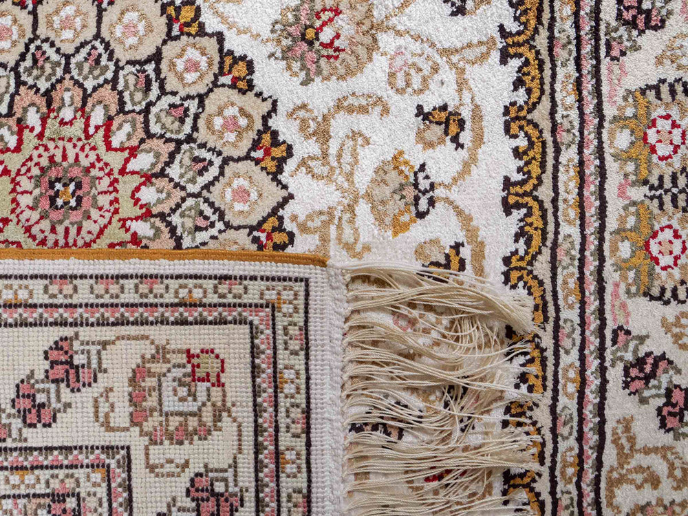 Silk Rug - Chinese Silk - 93 x 63 cm - beige