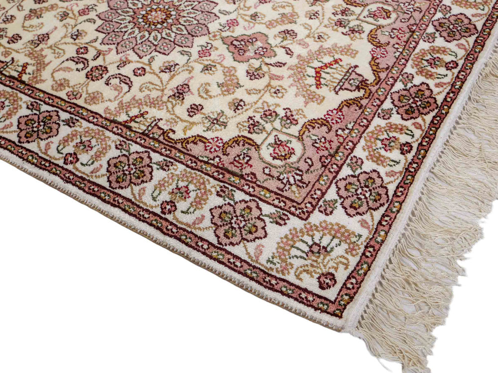 Silk Rug - Chinese Silk - 88 x 59 cm - light beige