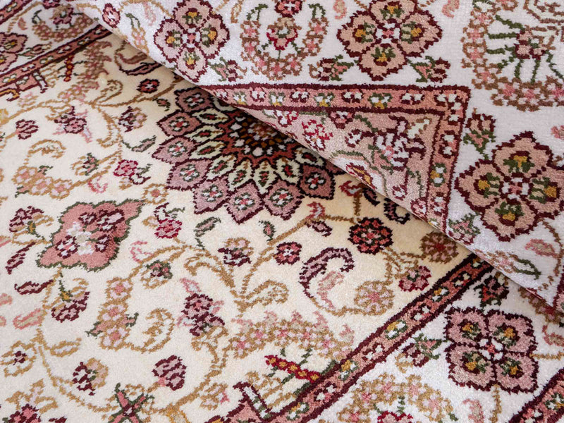 Silk Rug - Chinese Silk - 88 x 59 cm - light beige