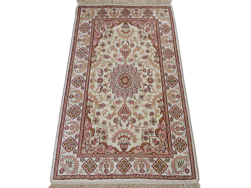 Silk Rug - Chinese Silk - 88 x 59 cm - light beige