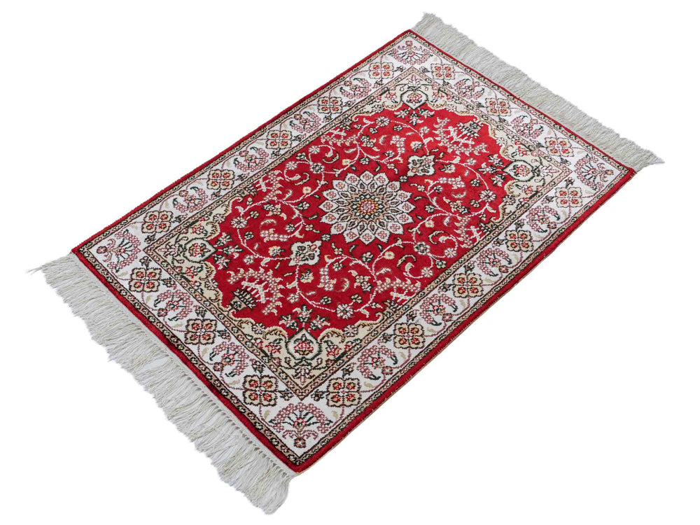 Silk Rug - Chinese Silk - 91 x 62 cm - red