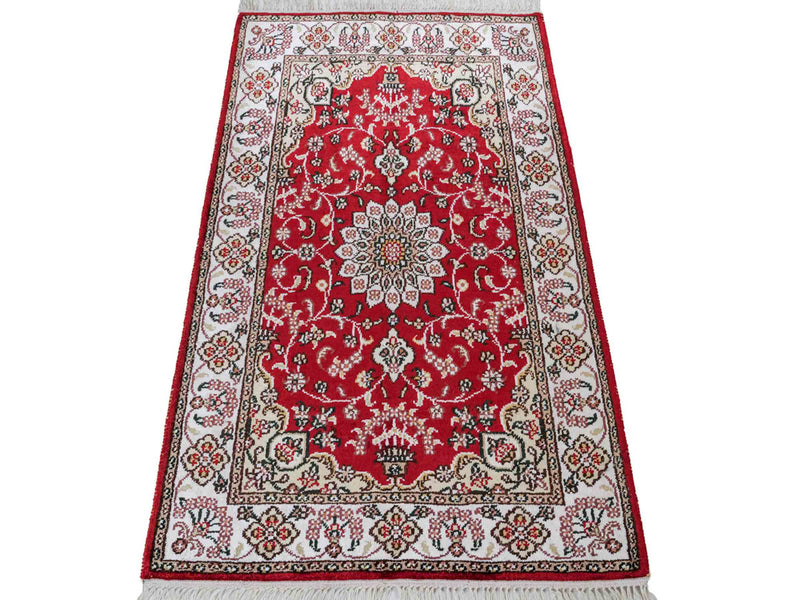 Silk Rug - Chinese Silk - 91 x 62 cm - red