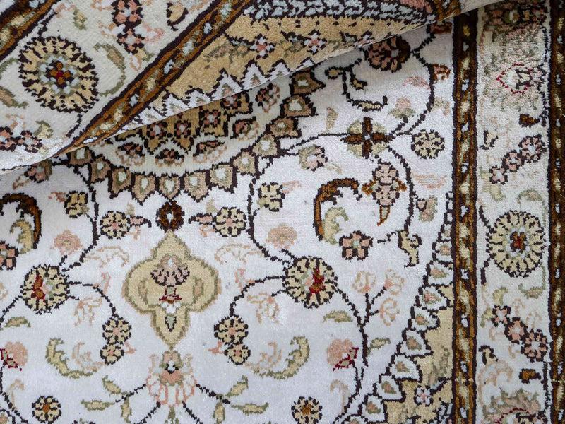 Chinese Silk Rug 89x61cm - Oriental Rug