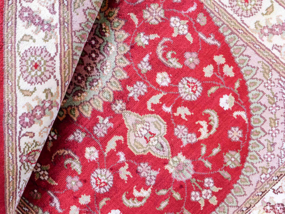 Silk Rug - Chinese Silk - 90 x 59 cm - red