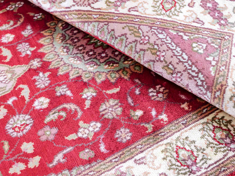 Silk Rug - Chinese Silk - 90 x 59 cm - red