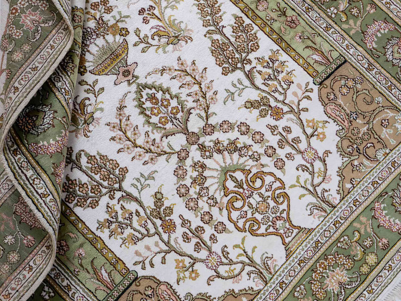 Chinese Silk Rug 181x123cm - Oriental Rug