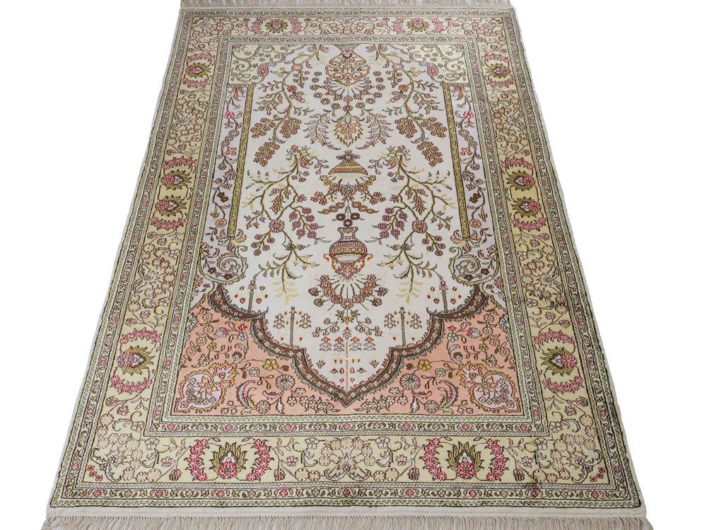 Silk Rug - Chinese Silk - 179 x 124 cm - beige