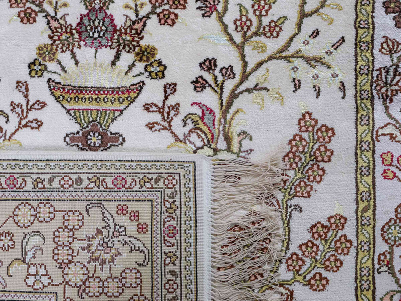 Silk Rug - Chinese Silk - 179 x 124 cm - beige