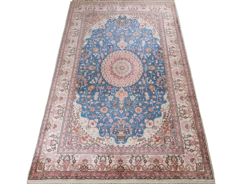 China Seide Rug 192x123cm - Oriental Rug
