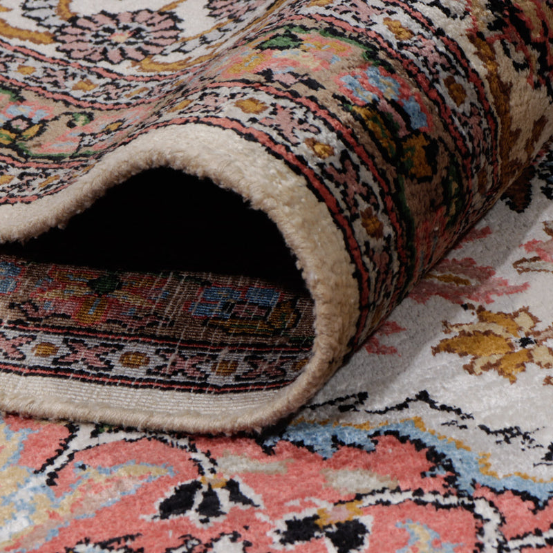 Kashmir Silk Rug 186x116cm - Oriental Rug