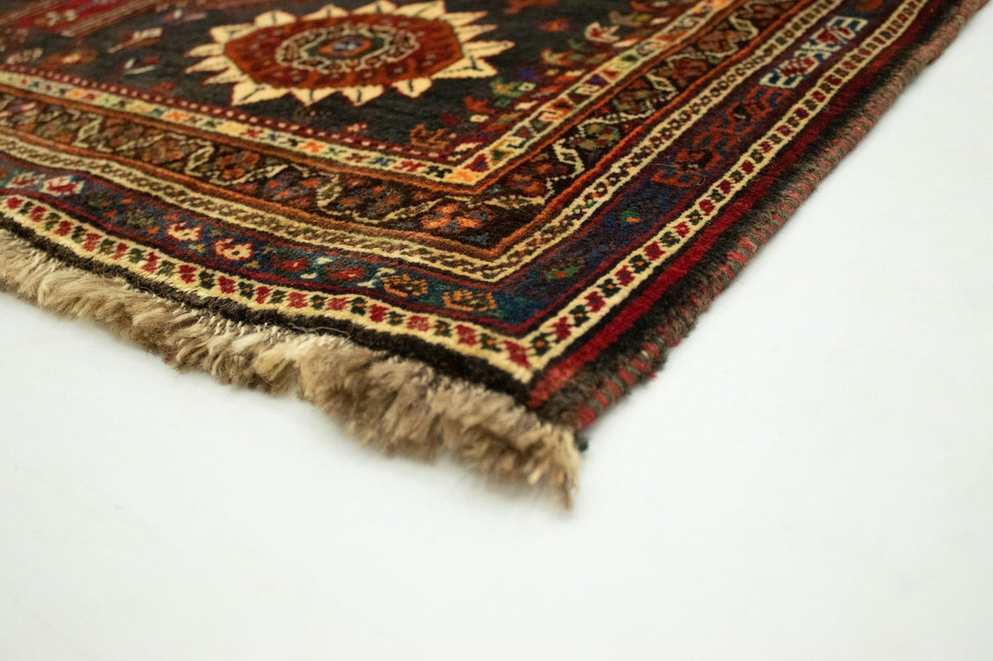 Ghashghai Rug 168x120cm - Persian Rugs