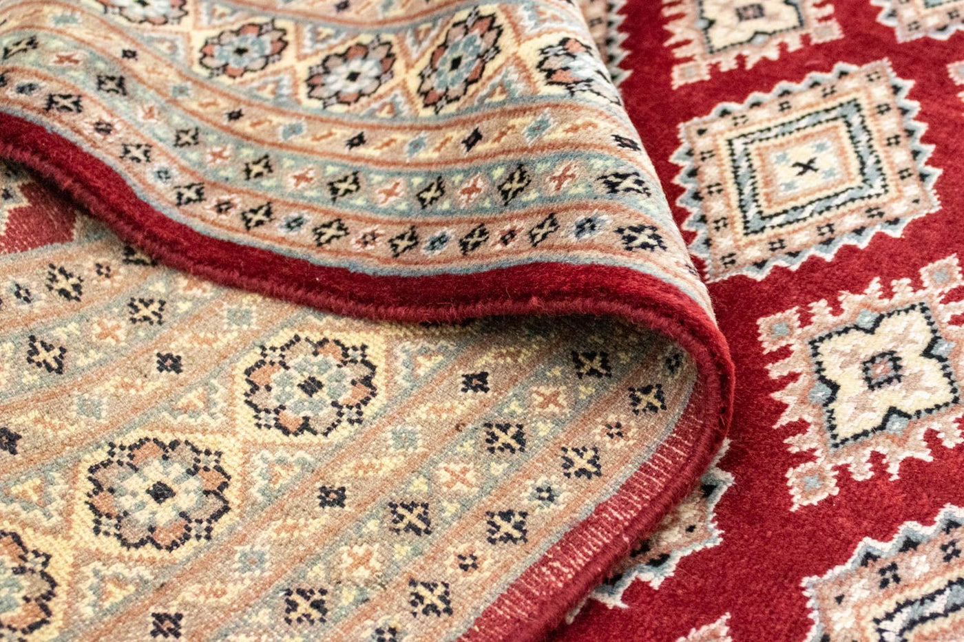 Pakistani Rug 198x136cm - Oriental Rug
