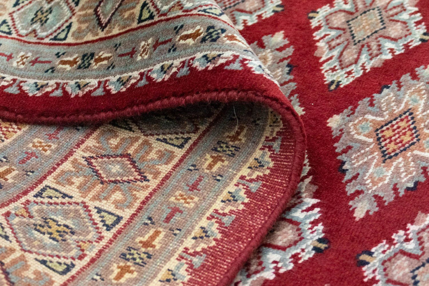 Pakistani Rug 124x78cm - Oriental Rug