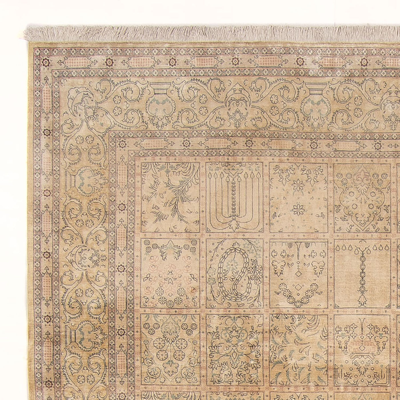 Qom Silk Rug 294x191cm - Persian Rugs