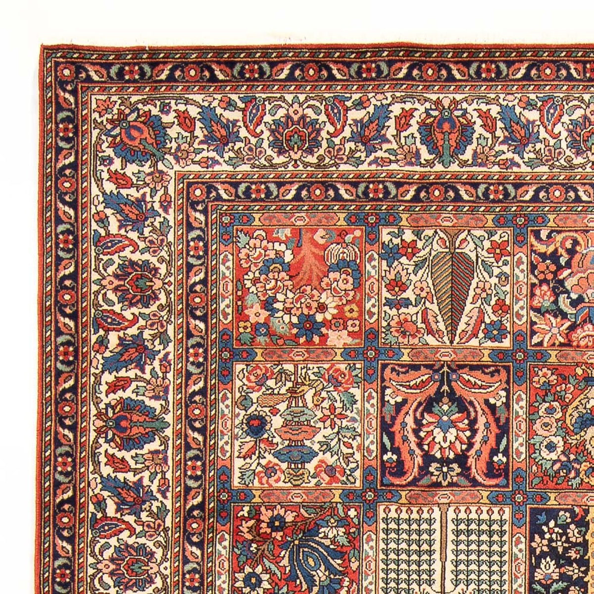 Bakhtiari Rug 210x300cm - Persian Rugs