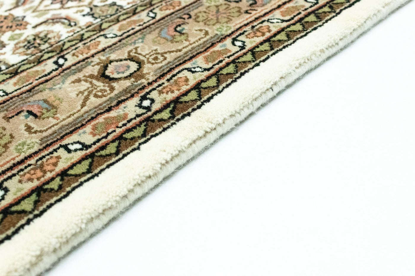 Bidjar Rug 183x121cm - Oriental Rug