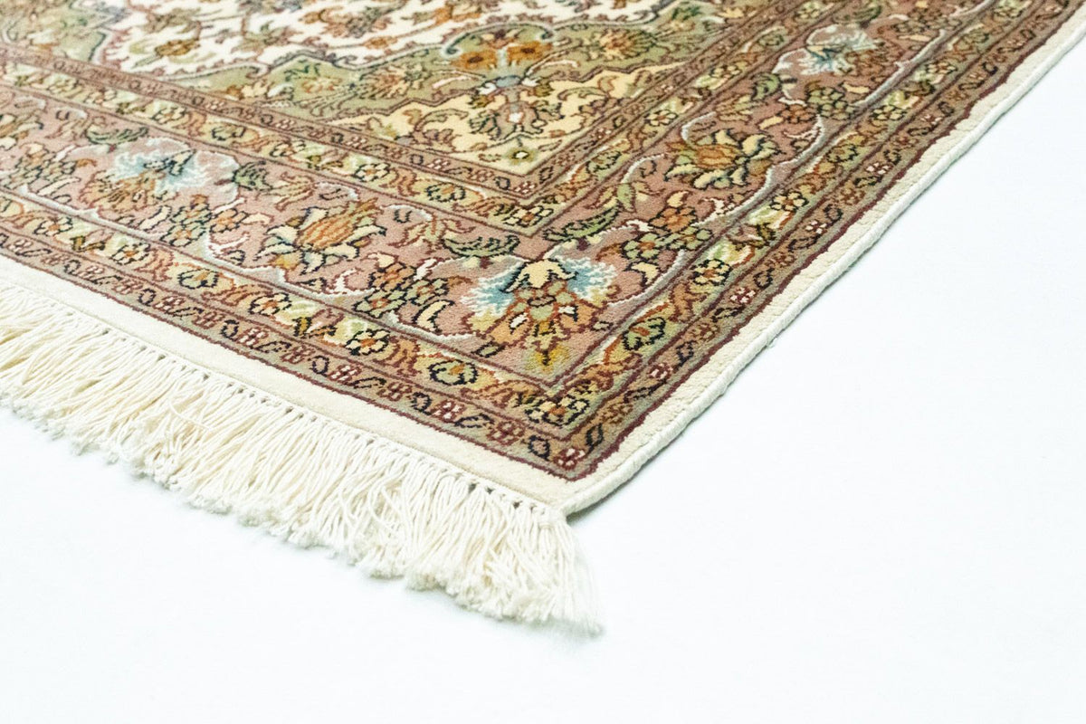 Kashmir Silk Rug 94x159cm - Oriental Rug