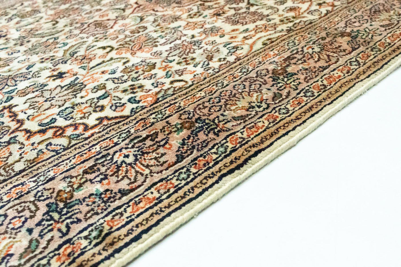 Kashmir Silk Rug 124x78cm - Oriental Rug