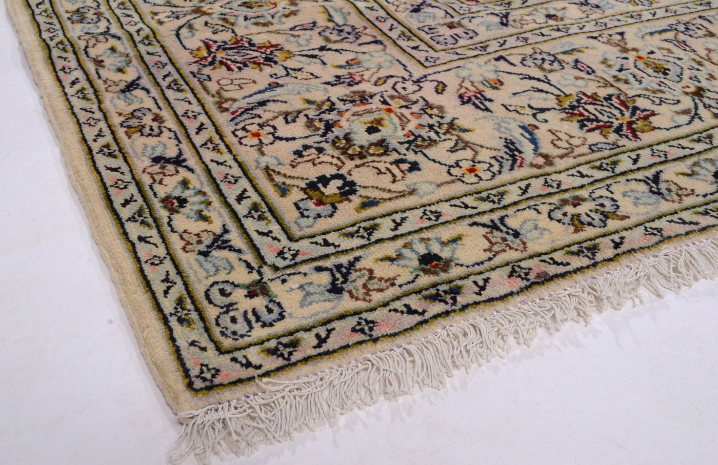 Kashan Rug 361x247cm - Persian Rugs