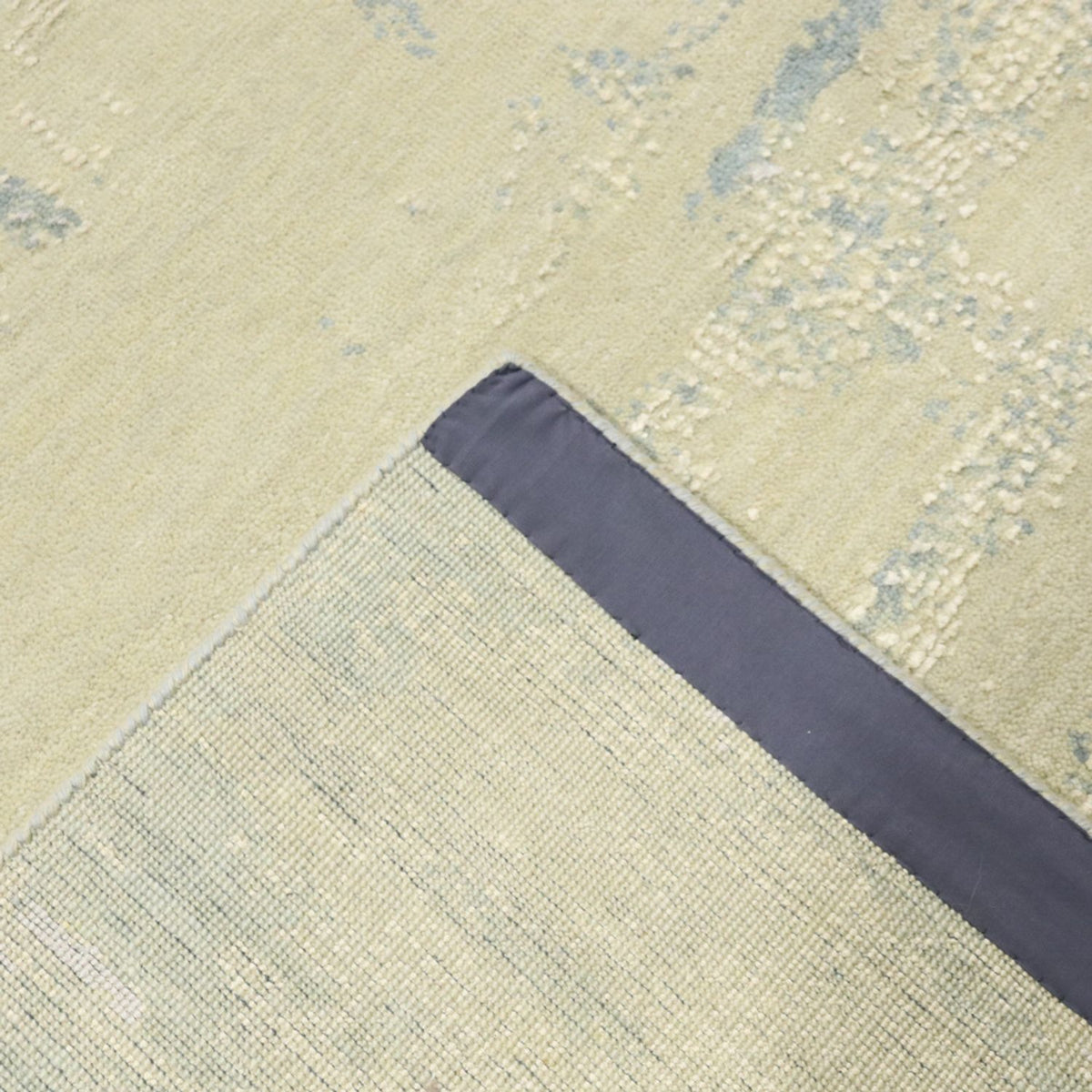 Designer Rug - 308 x 245 cm - silver