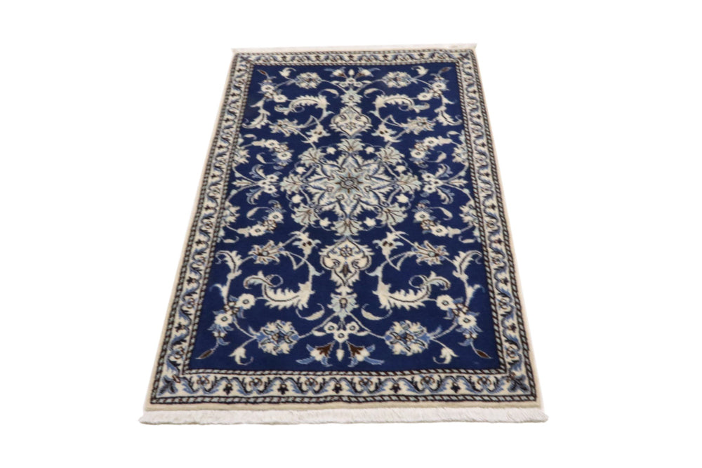 Nain Rug 138x88cm - Persian Rugs