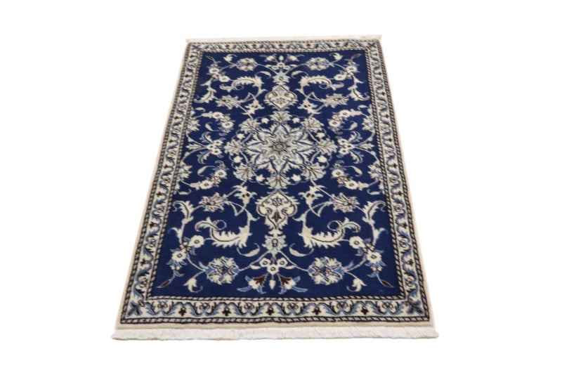 Nain Rug 138x88cm - Persian Rugs