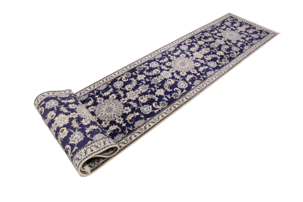 Nain Rug 389x80cm - Persian Rugs