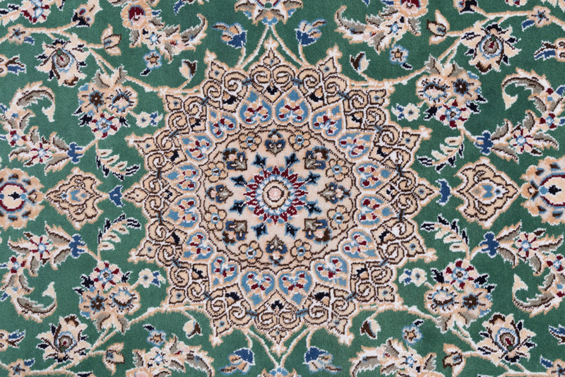 Perser Rug - Nain - 136 x 88 cm - green