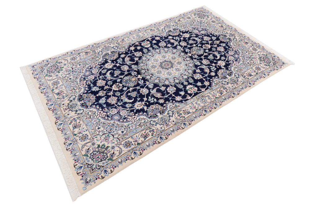 Nain Rug 254x154cm - Persian Rugs